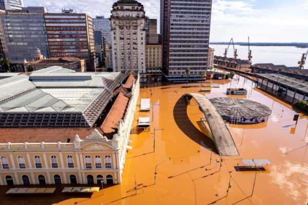 “A enchente de 24”: livro-reportagem detalha tragédia climática no RS “a-enchente-de-24”:-livro-reportagem-detalha-tragedia-climatica-no-rs