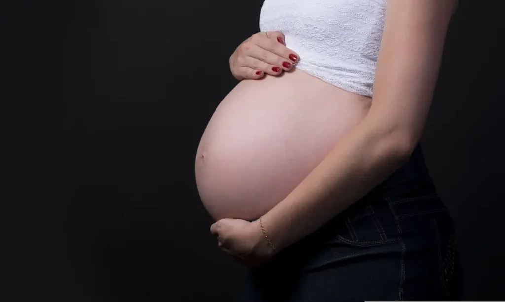 brasileiras-estao-tendo-menos-filhos-e-adiam-maternidade,-diz-censo