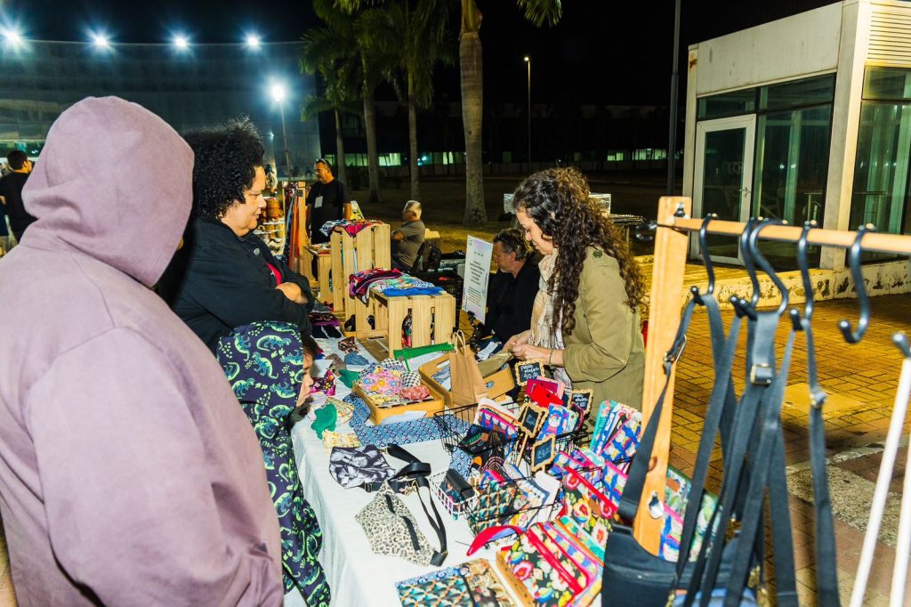 mais-de-2.500-pessoas-prestigiam-a-2a-edicao-da-feira-noturna-de-paulinia