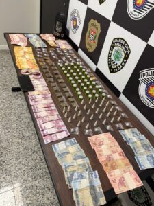 romu-prende-suspeito-de-trafico-com-drogas-e-dinheiro-em-paulinia