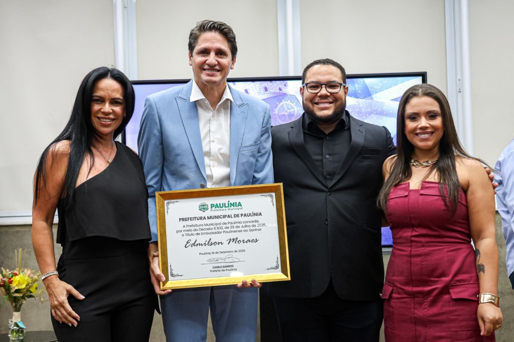 prefeitura-de-paulinia-entrega-titulo-de-embaixador-ao-pentacampeao-edmilson