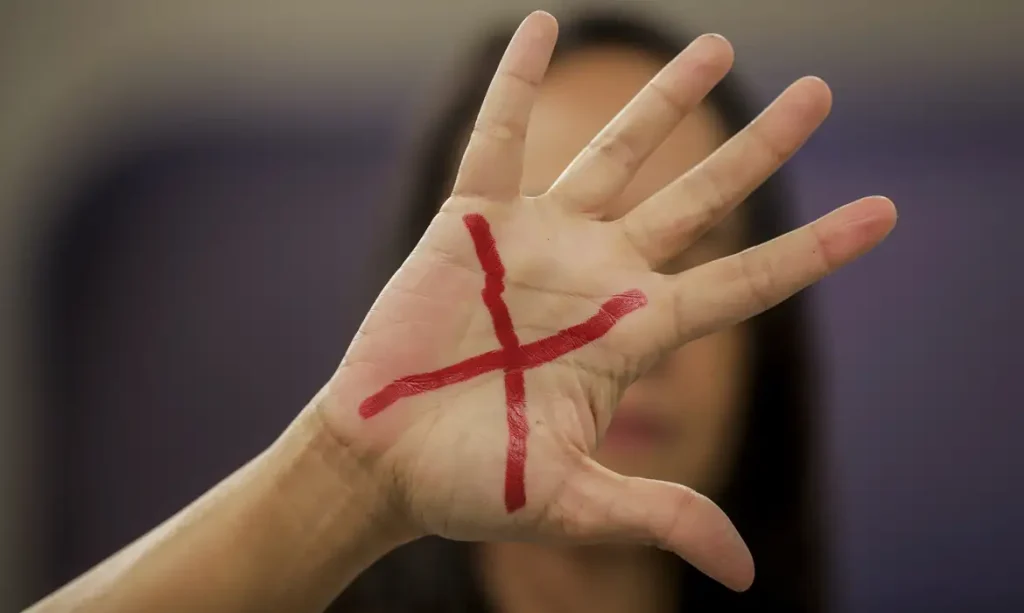 oms:-840-milhoes-de-mulheres-no-mundo-foram-alvo-de-violencia