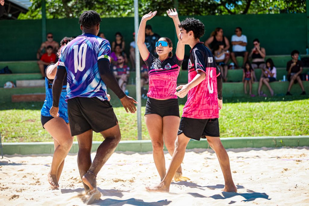 1o-torneio-municipal-de-volei-de-praia-reune-atletas-no-ginasio-do-calegaris