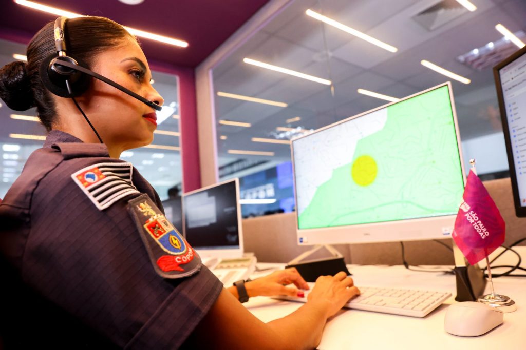 tornozeleiras,-botao-do-panico-em-app-e-policia-especializada-reforcam-protecao-as-mulheres-em-sp