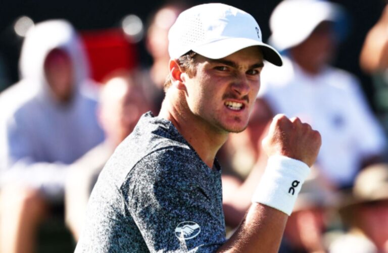 joao-fonseca-vence-tommy-paul-e-enfrenta-jannik-sinner-em-indian-wells