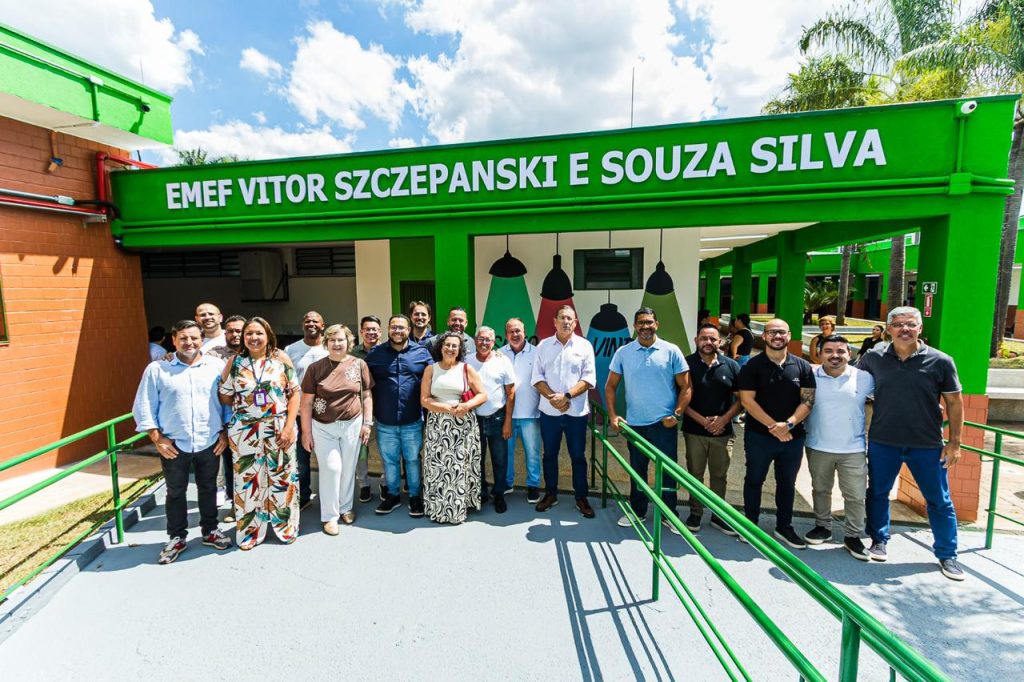 paulinia-entrega-1a-fase-de-modernizacao-da-escola-vitor-com-ar-condicionado-em-todas-as-salas