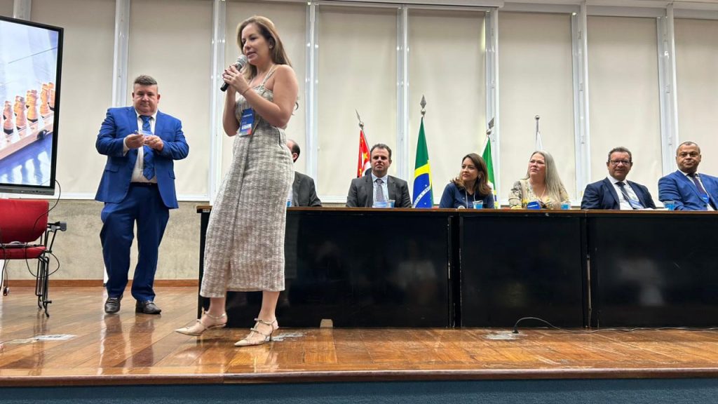 1o-simposio-de-direito-previdenciario-reune-especialistas-e-fortalece-debate-juridico-na-cidade