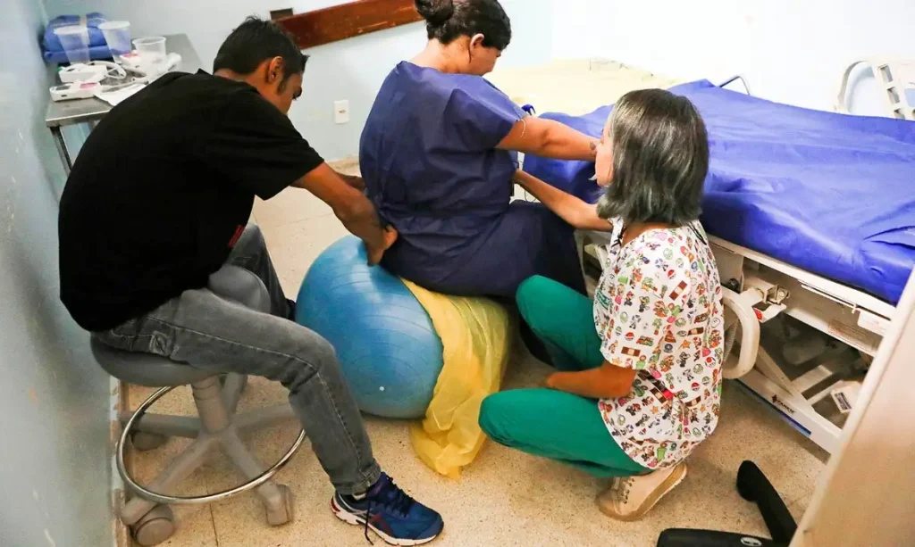 doula:-regulamentacao-reforca-integracao-da-categoria-ao-sus