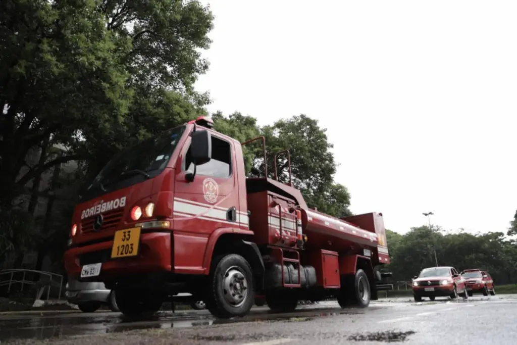 explosao-de-bateria-de-moto-eletrica-provoca-incendio-em-casa-em-paulinia