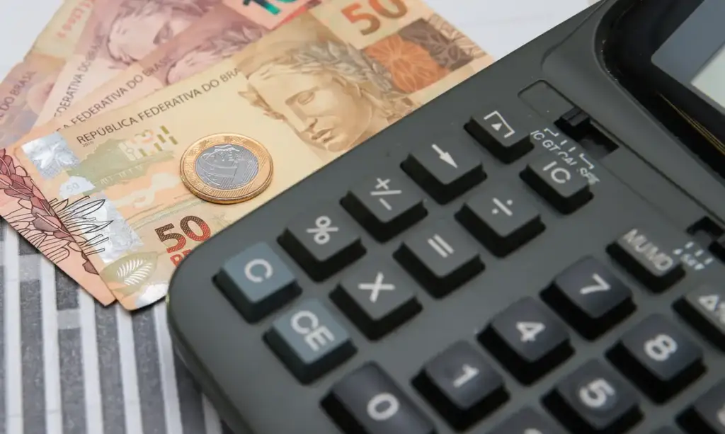 Dívida Pública sobe 1,91% no mês de abril e encosta em R$ 8,8 trilhões divida-publica-sobe-1,91%-em-abril-e-encosta-em-r$-8,8-trilhoes
