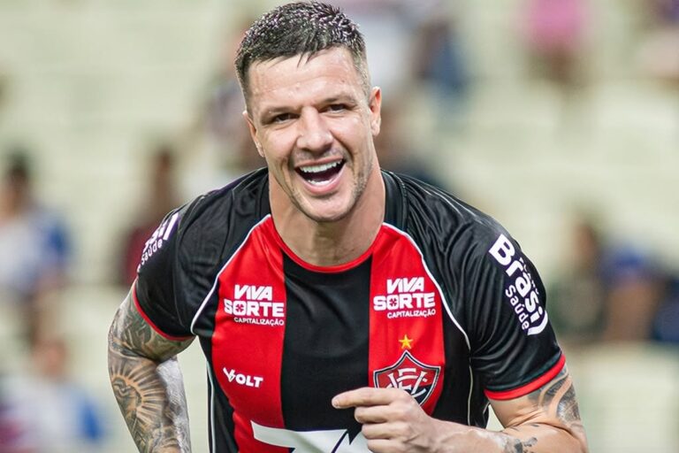 copa-do-nordeste:-de-virada,-vitoria-bate-o-fortaleza-na-1a-final