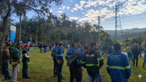 Greve de terceirizados da Rhodia chega ao terceiro dia sem acordo em Paulínia greve-de-terceirizados-da-rhodia-chega-ao-terceiro-dia-sem-acordo-em-paulinia