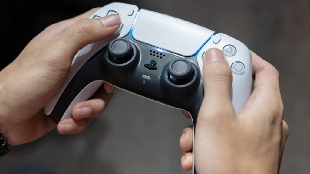 Videogames: Final do drift? PS6 pode trazer solução definitiva para o problema, indica patente da Sony games:-fim-do-drift?-ps6-pode-trazer-solucao-definitiva-para-o-problema,-indica-patente-da-sony