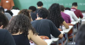 educacao-de-paulinia-tem-avancos-nos-anos-iniciais,-mas-anos-finais-acendem-sinal-de-alerta