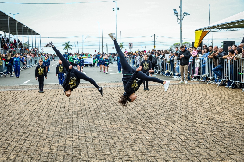 desfile-de-7-de-setembro-reune-12-mil-pessoas-em-ato-civico