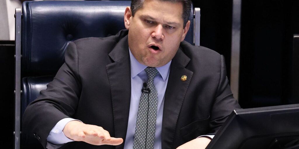 prefeitura-abre-cadastro-e-atualizacao-do-pas-para-os-interessados-ao-bolsa-educacao-2027
